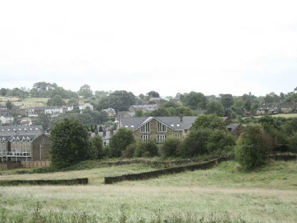 2 bedroom apartment To Let in Foulridge - view1.jpg